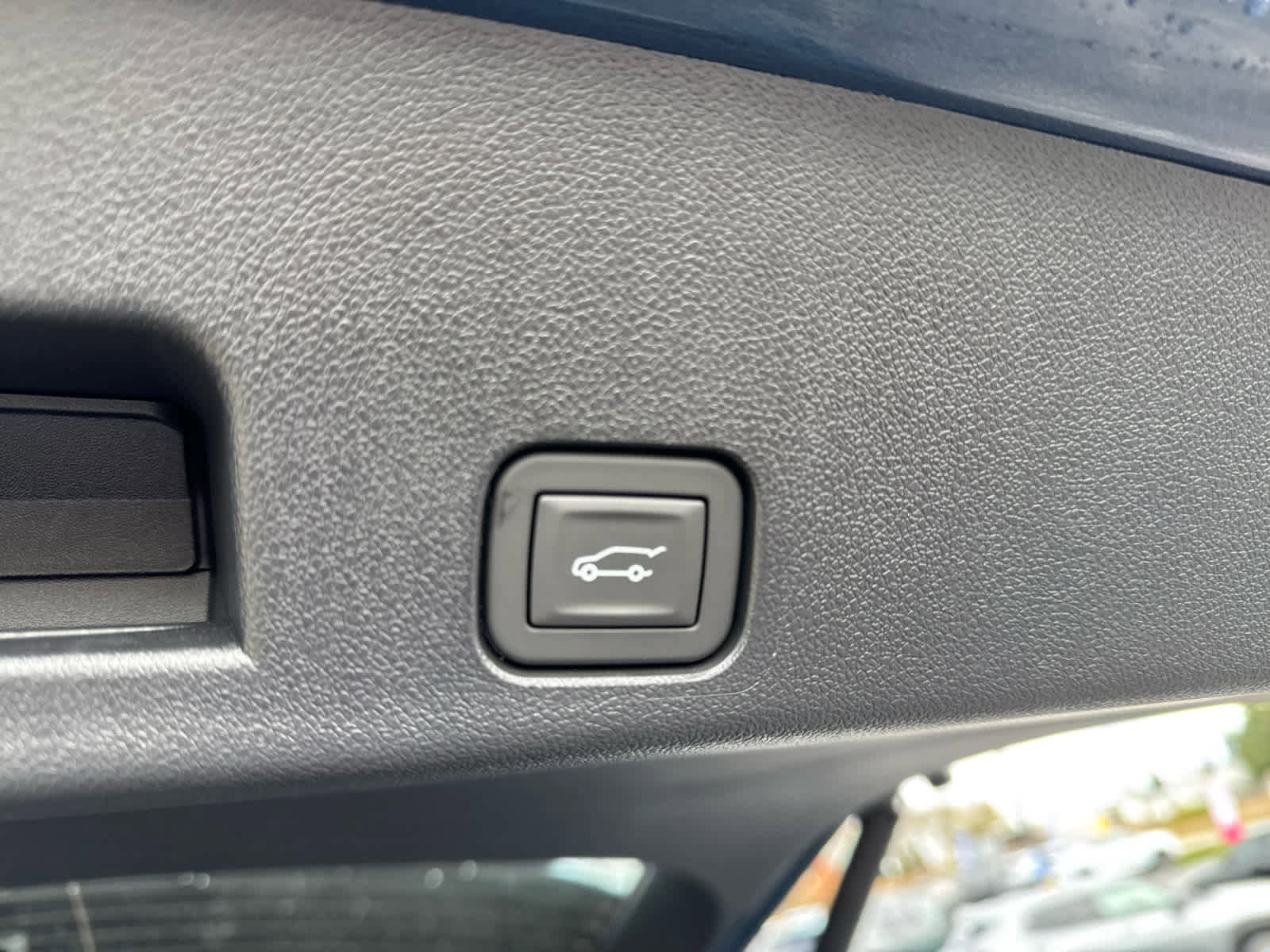 New 2026 Chevrolet Traverse Z71 w/ Driver Confidence Package image 17
