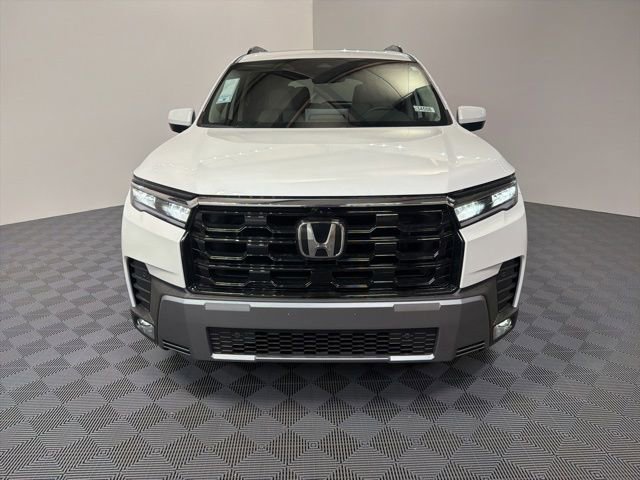 New 2026 Honda Pilot Touring image 9