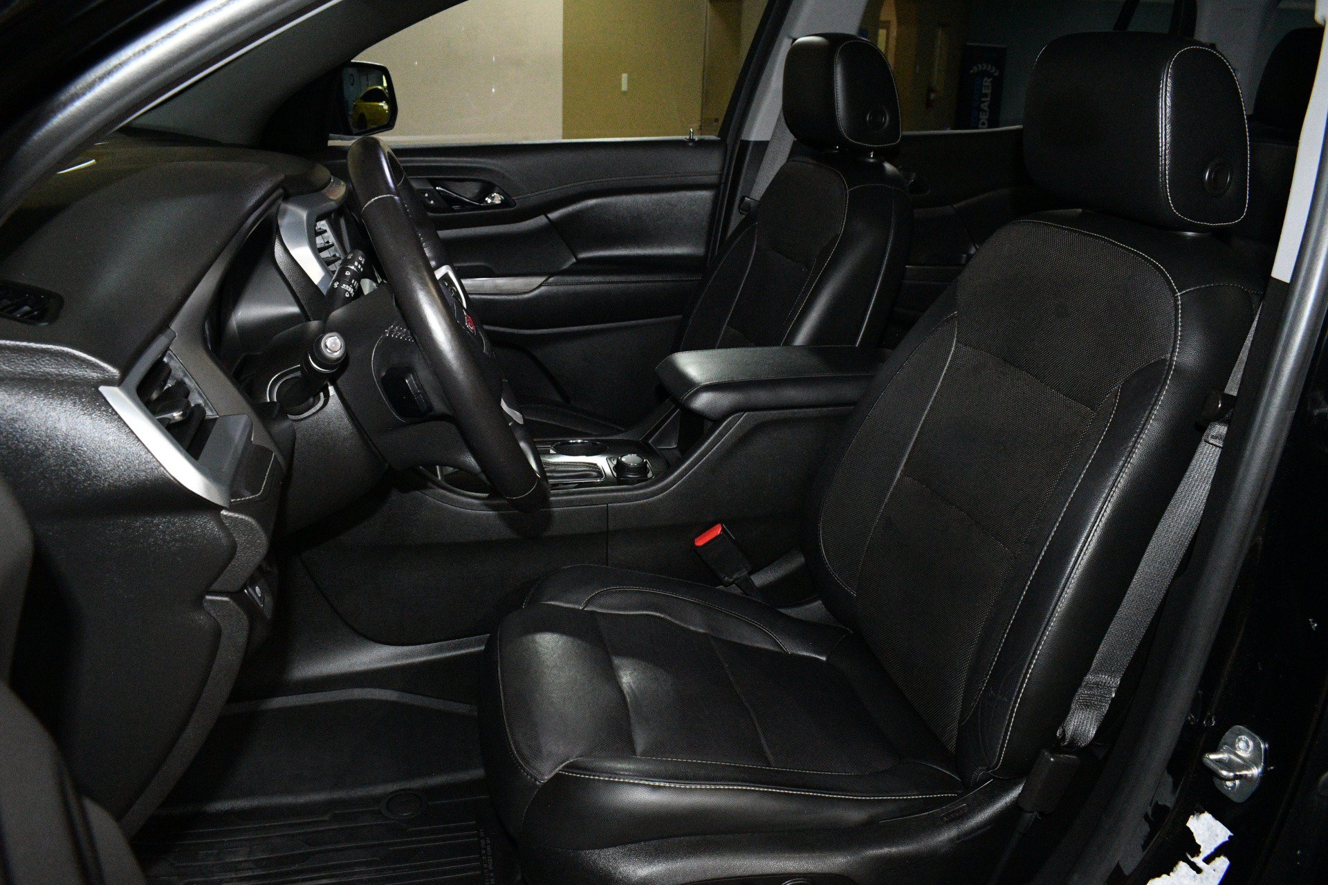 Used 2019 GMC Acadia SLT FWD image 7