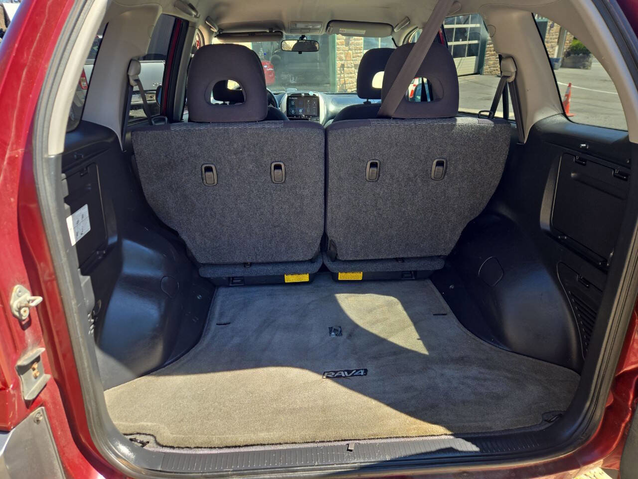 Used 2005 Toyota RAV4 4WD image 21
