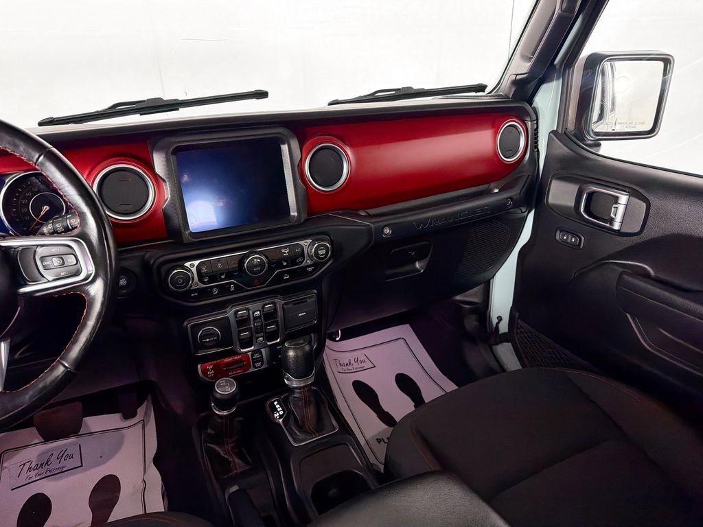 Used 2023 Jeep Wrangler Unlimited Rubicon w/ Cold Weather Group AWD/4WD image 23