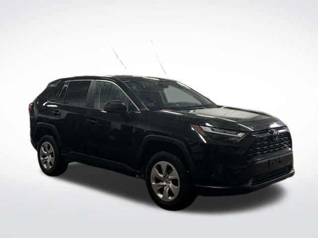 Used 2024 Toyota RAV4 LE image 4