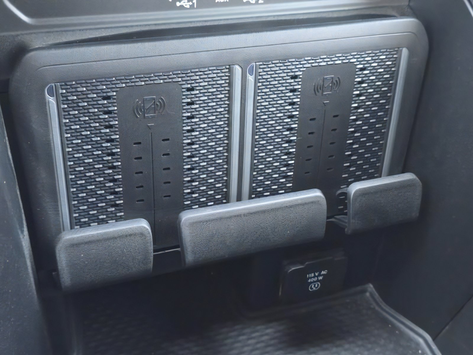 New 2025 RAM 2500 Laramie AWD/4WD image 25