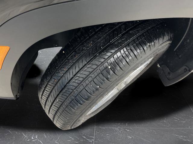 Used 2025 Hyundai Tucson SE image 32