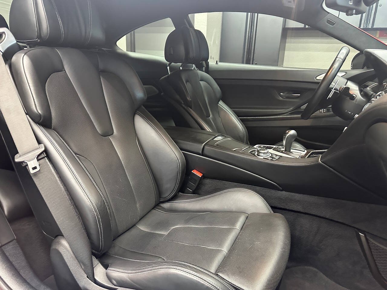 Used 2013 BMW M6 Coupe RWD image 30