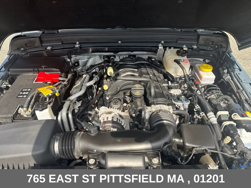 Used 2024 Jeep Wrangler Unlimited Sport AWD/4WD image 30