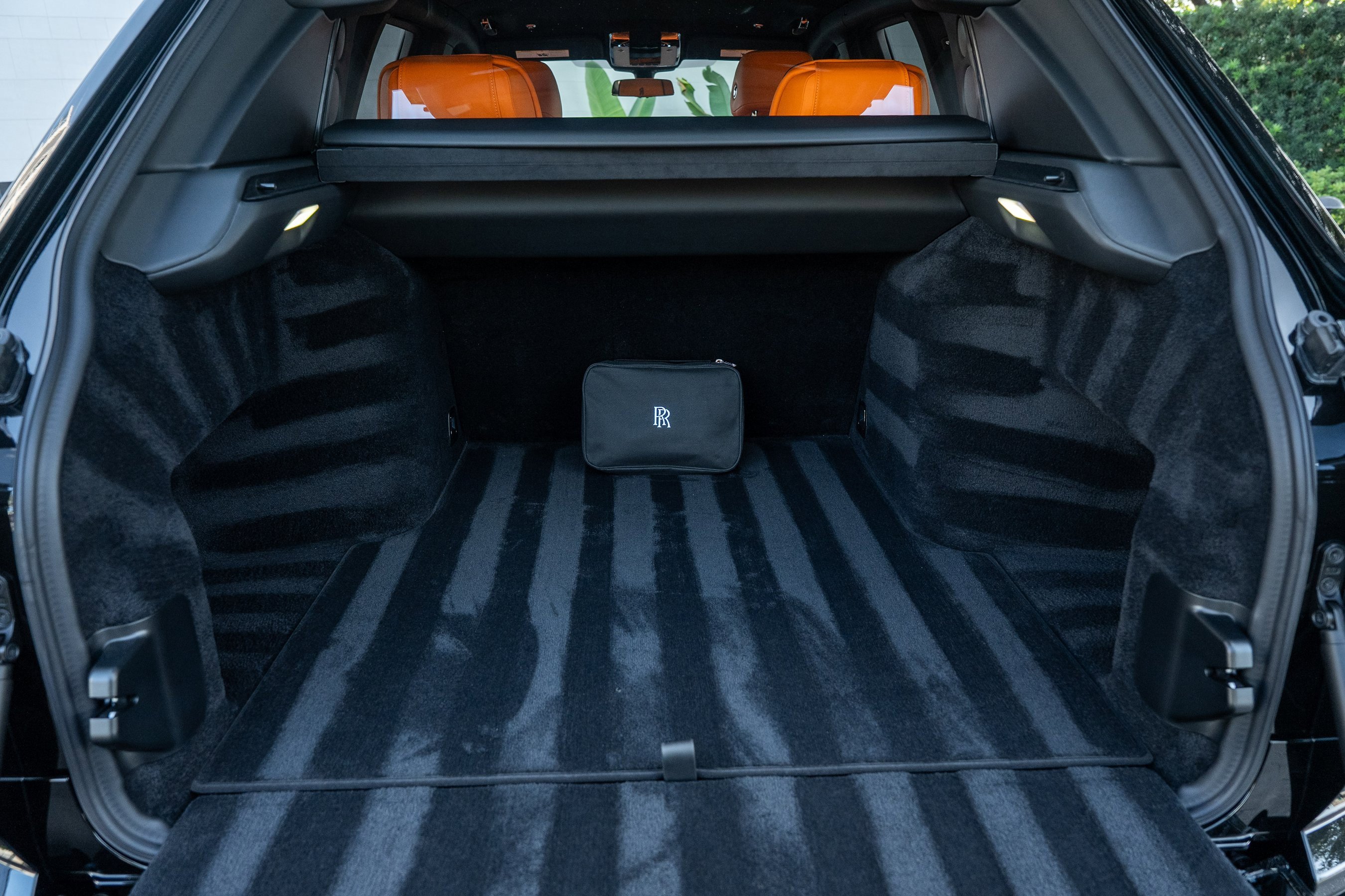 Used 2025 Rolls-Royce Cullinan image 53