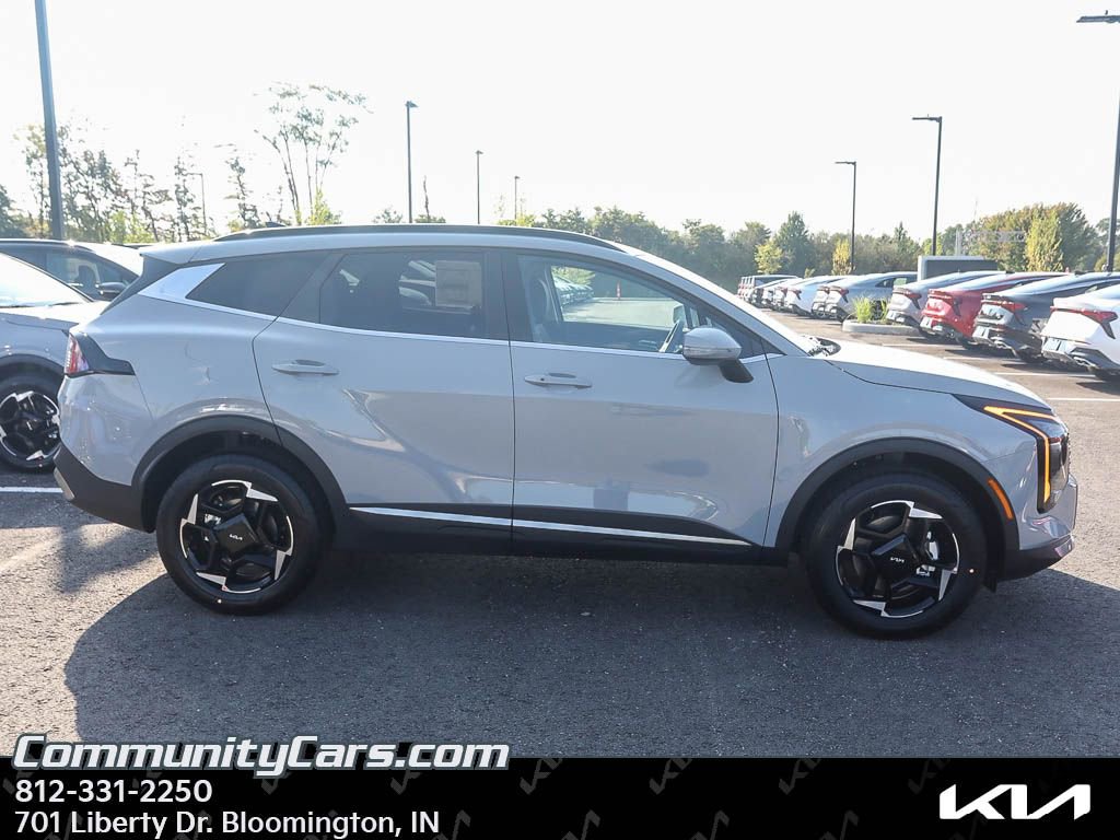 New 2026 Kia Sportage EX w/ EX Panoramic Sunroof Package image 8