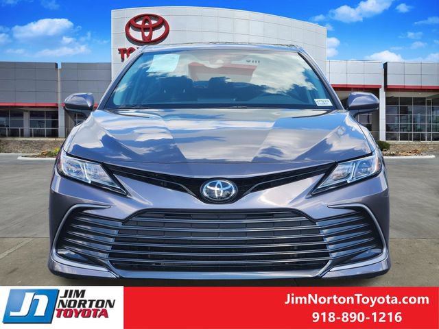 Used 2024 Toyota Camry LE FWD image 2
