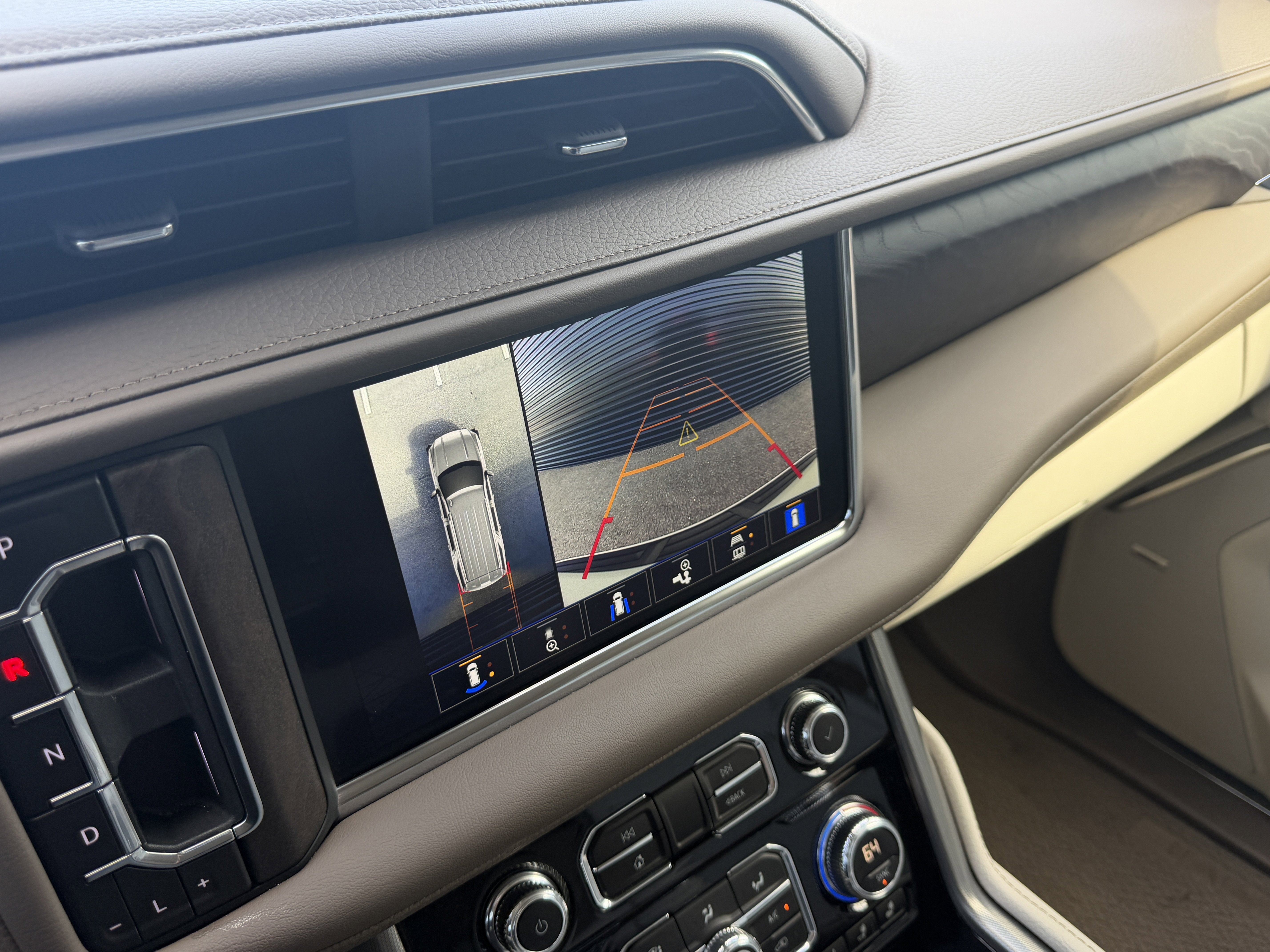 Used 2024 GMC Yukon Denali image 38