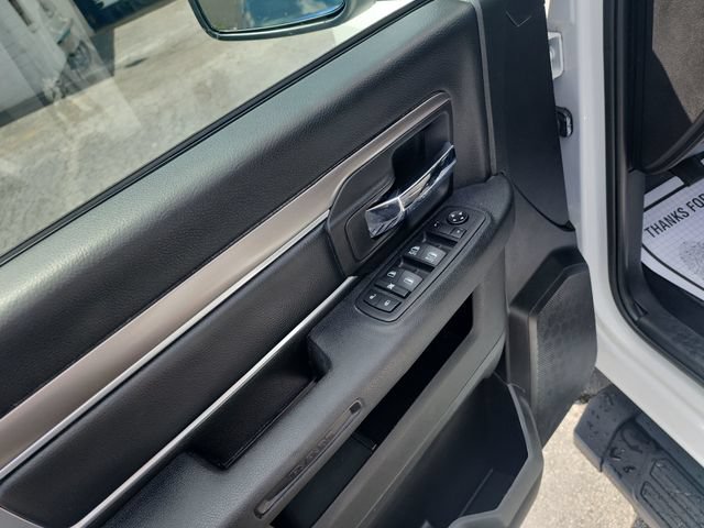 Used 2024 RAM 1500 Warlock AWD/4WD image 11