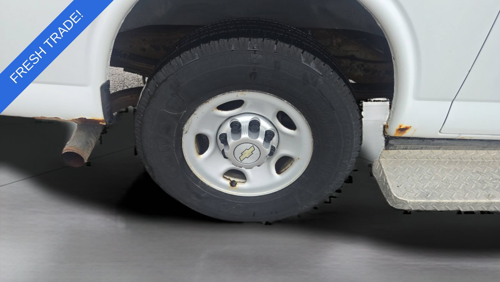 Used 2012 Chevrolet Express 2500 RWD image 26