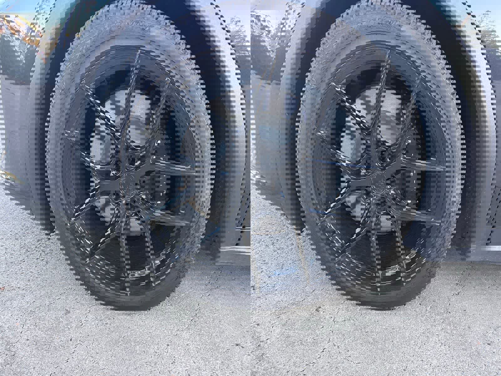 Used 2024 Tesla Model X image 10