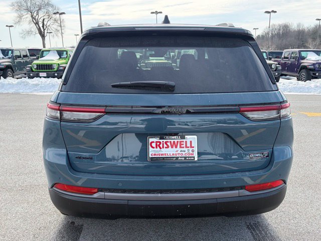 New 2026 Jeep Grand Cherokee Limited w/ Limited Altitude Package AWD/4WD image 6