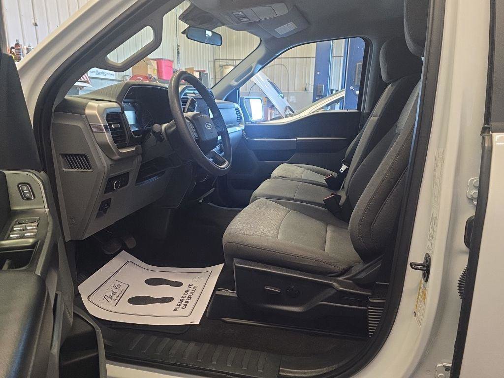 Used 2022 Ford F150 XLT w/ Trailer Tow Package image 11