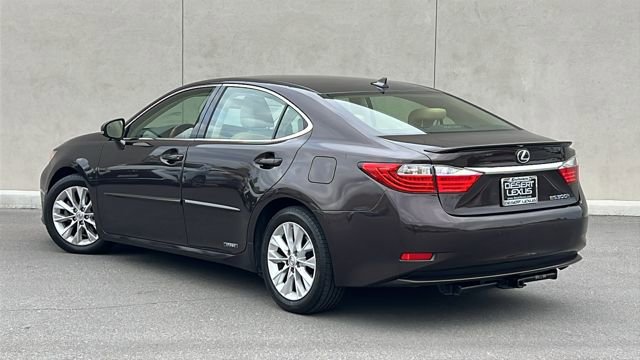 Used 2013 Lexus ES 300h image 3