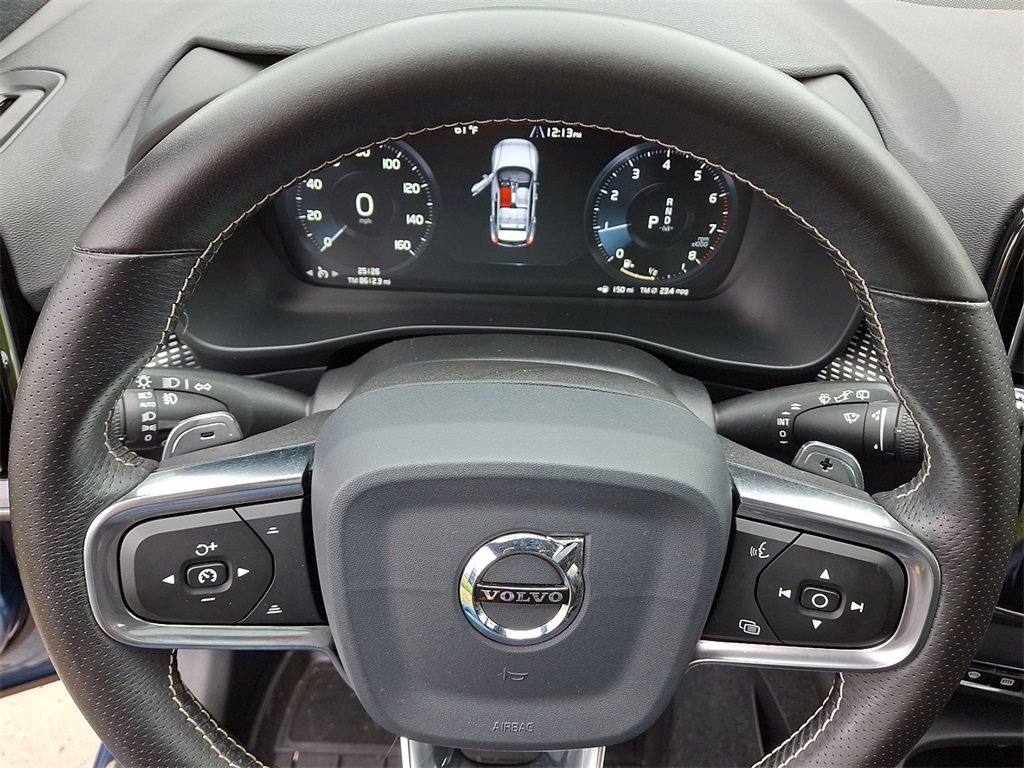 Used 2020 Volvo XC40 T5 R-Design w/ Protection Package Premier image 20