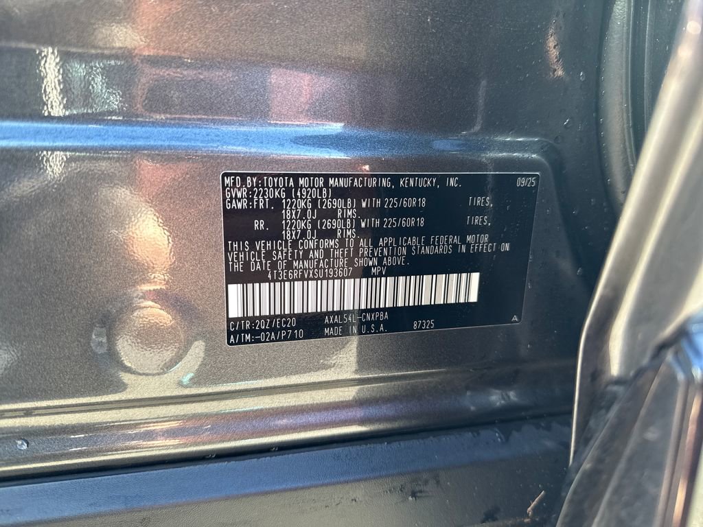 Used 2025 Toyota RAV4 XSE w/ Advanced Technology Package image 21