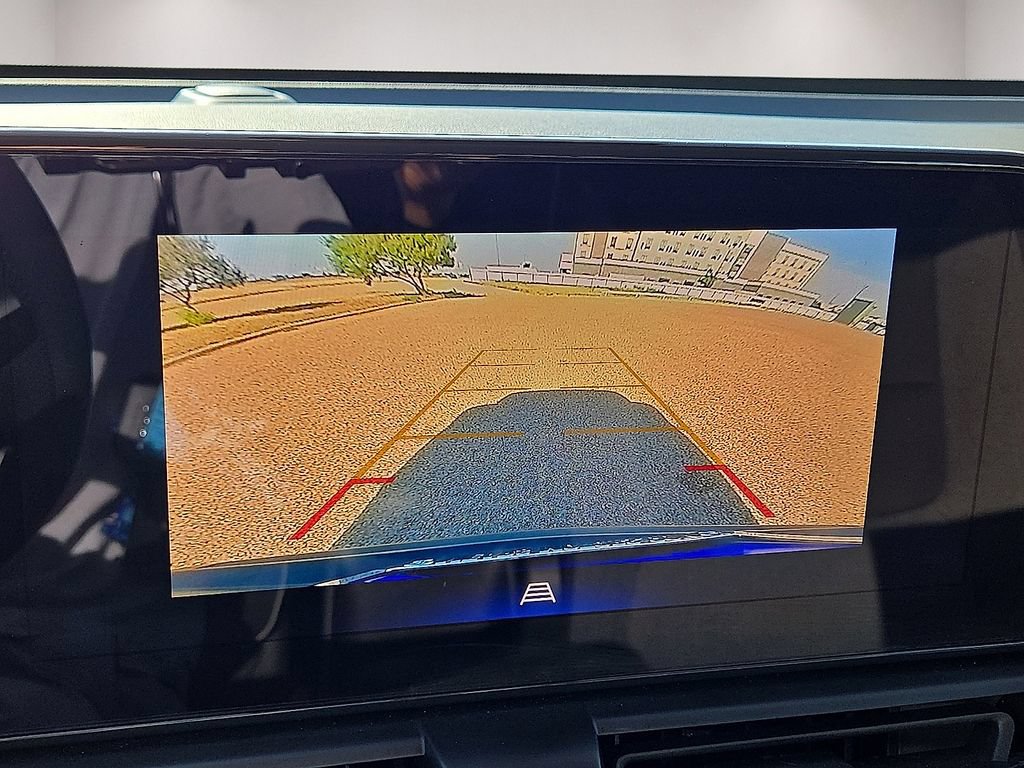 Used 2024 Chevrolet TrailBlazer LS FWD image 25
