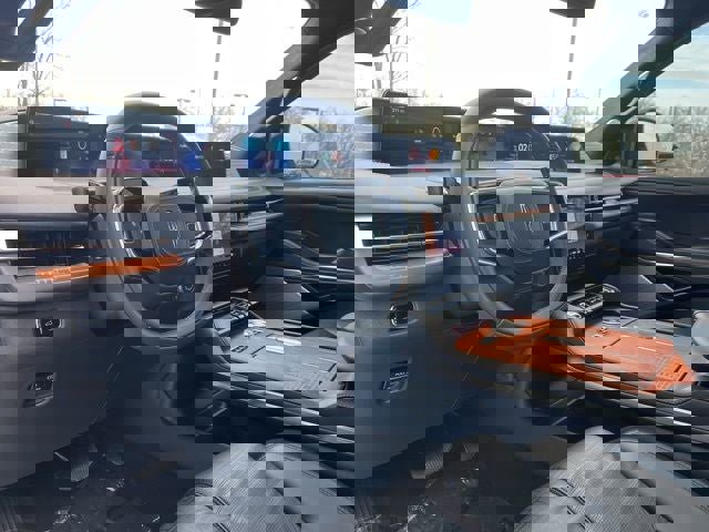 Used 2025 Lincoln Navigator L Black Label image 32