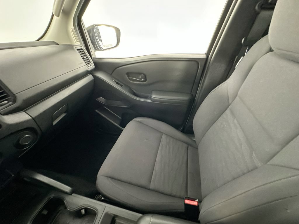 Used 2022 Nissan Frontier S RWD image 11