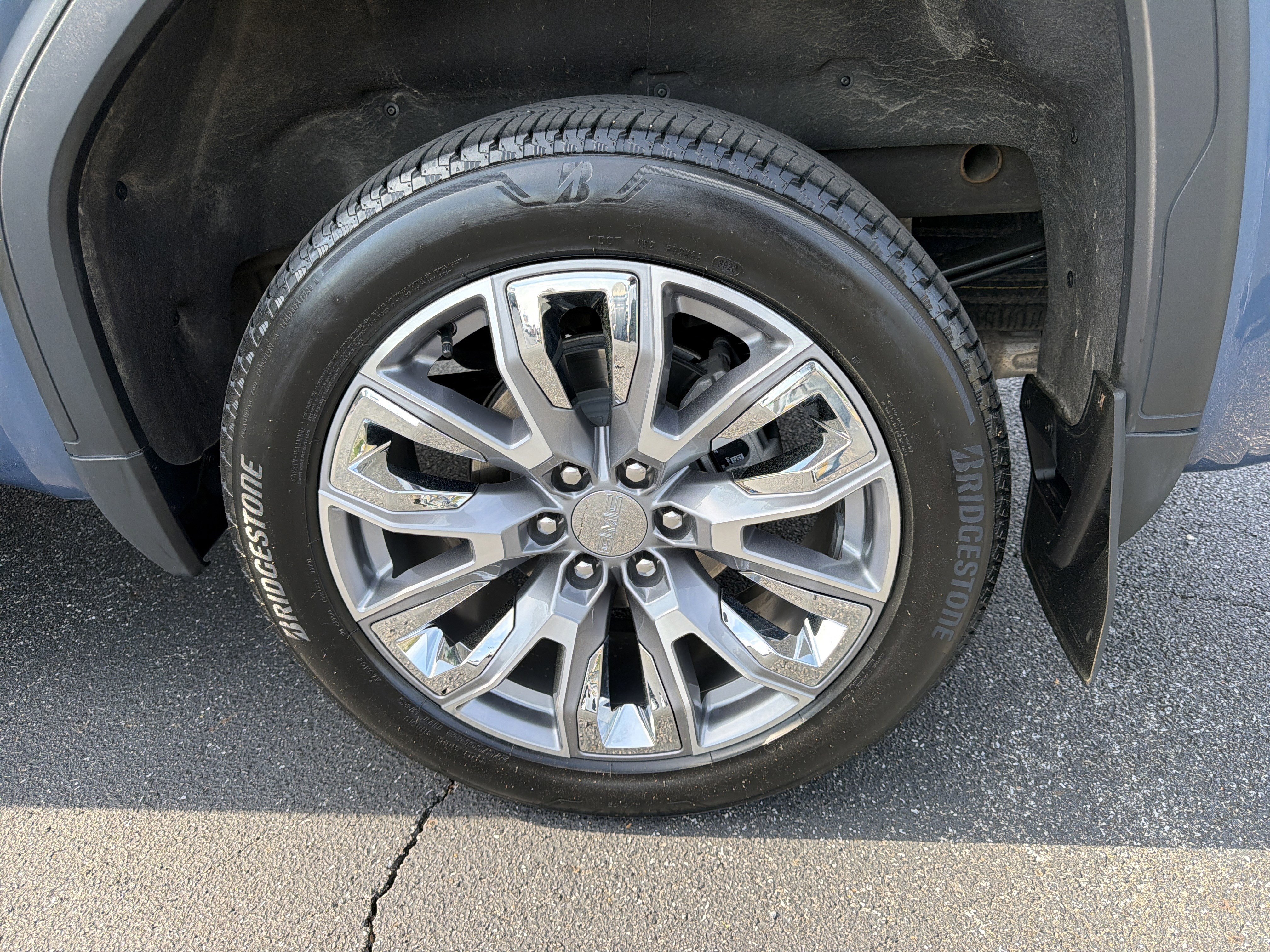 Used 2024 GMC Sierra 1500 Denali w/ Denali Reserve Package AWD/4WD image 18