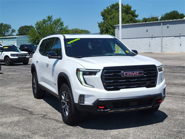 New 2025 GMC Acadia AT4 w/ Luxury Package image 3