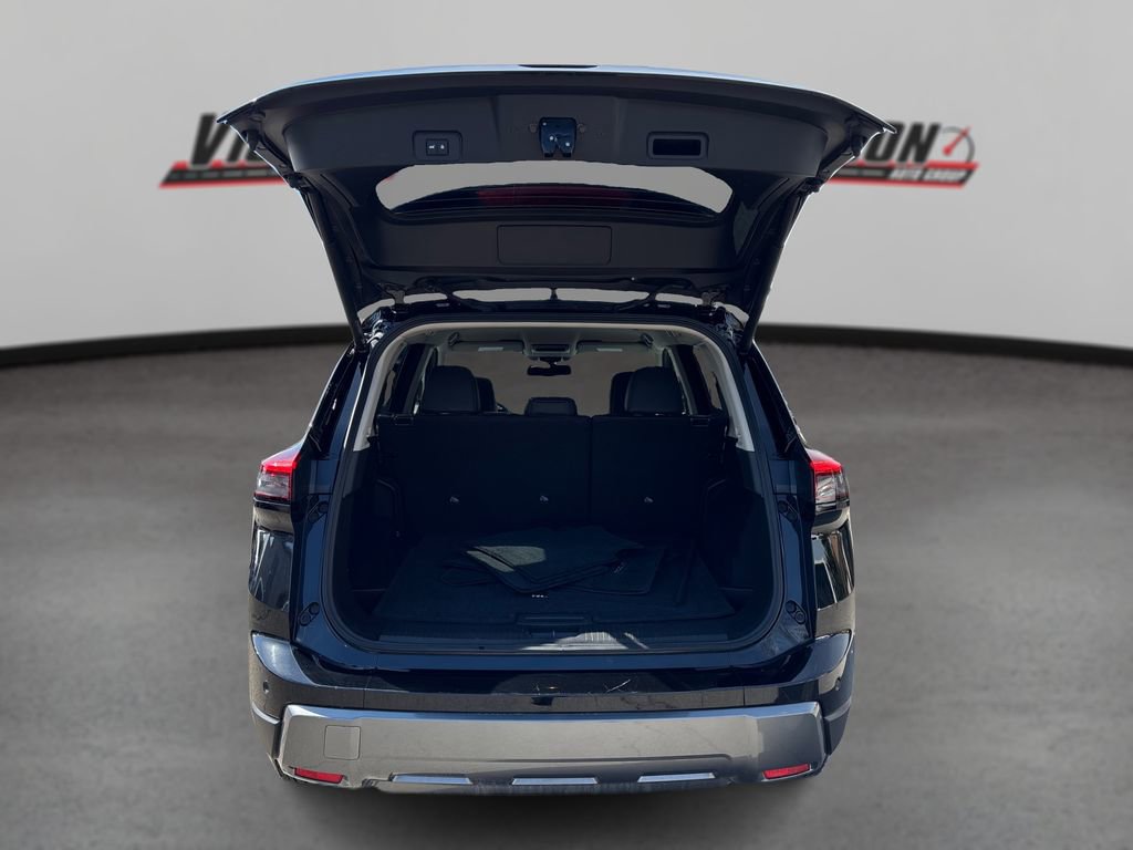 Used 2026 Nissan Rogue SL image 11