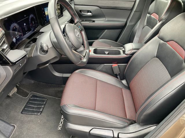 Certified 2025 Nissan Kicks SR AWD/4WD image 10