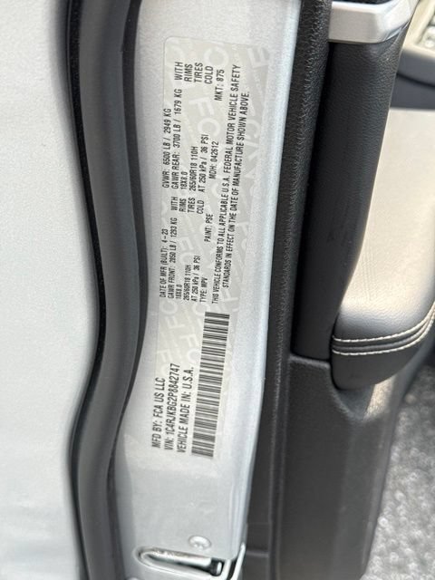 Used 2023 Jeep Grand Cherokee L Limited AWD/4WD image 30