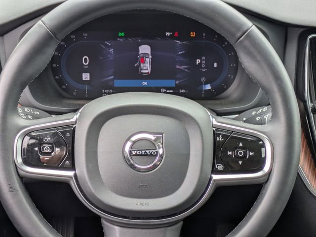 Used 2024 Volvo XC60 B5 Plus AWD/4WD image 20