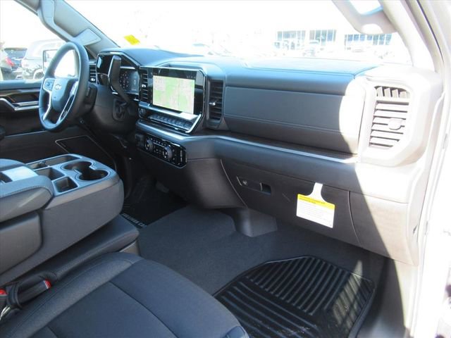 Used 2026 Chevrolet Silverado 1500 LT AWD/4WD image 11