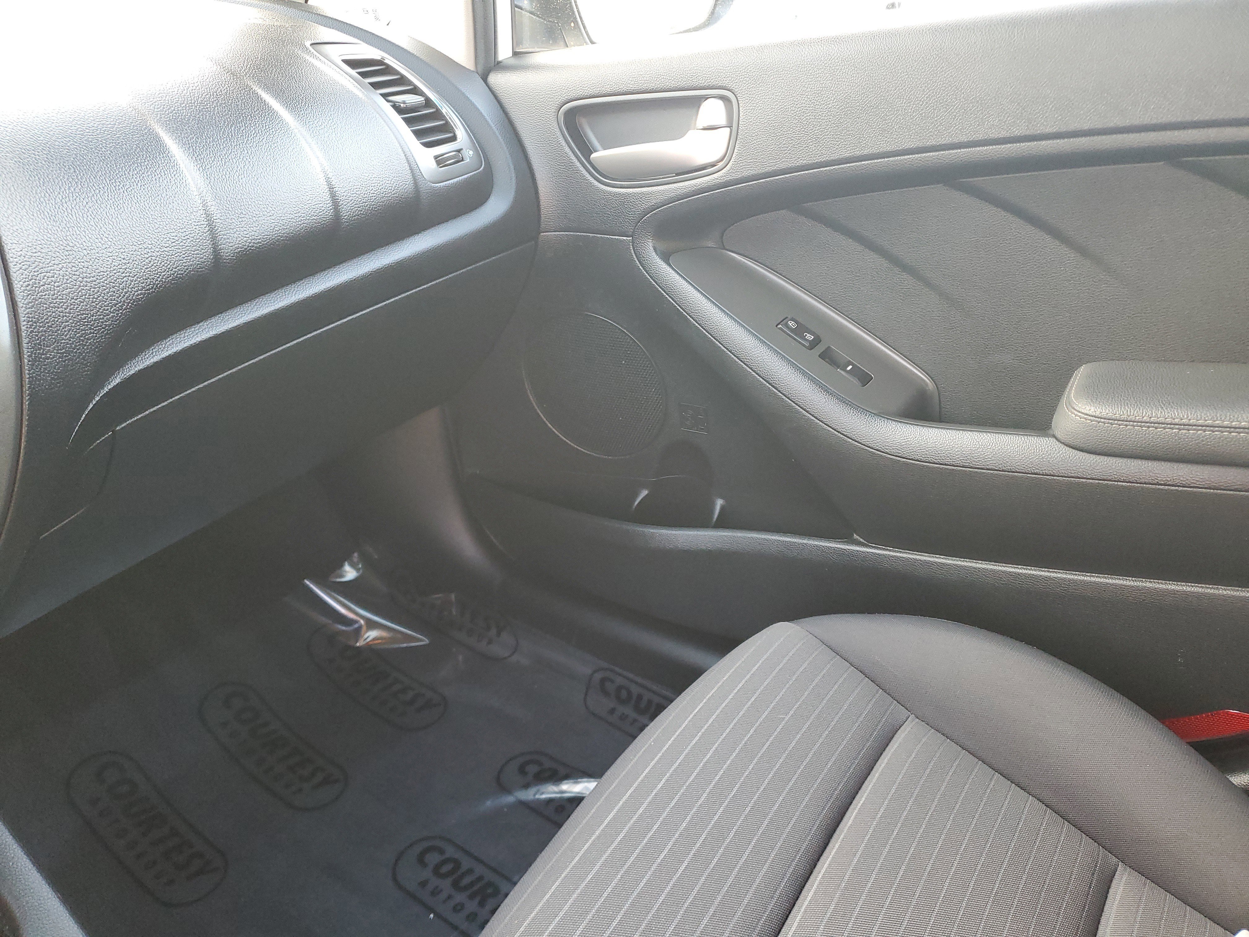 Certified 2018 Kia Forte LX w/ LX Popular Package image 24