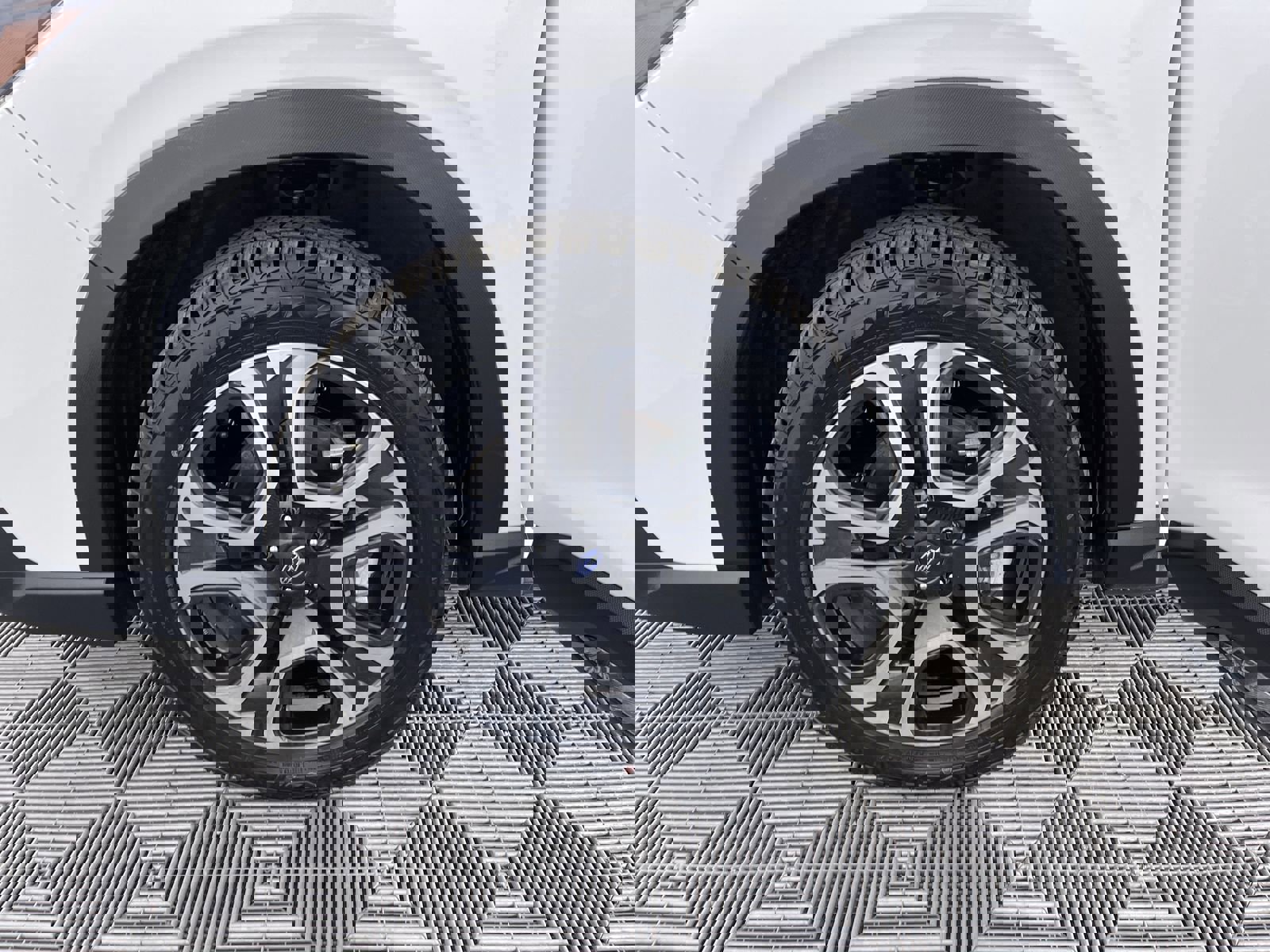 Certified 2023 Subaru Ascent Touring image 27