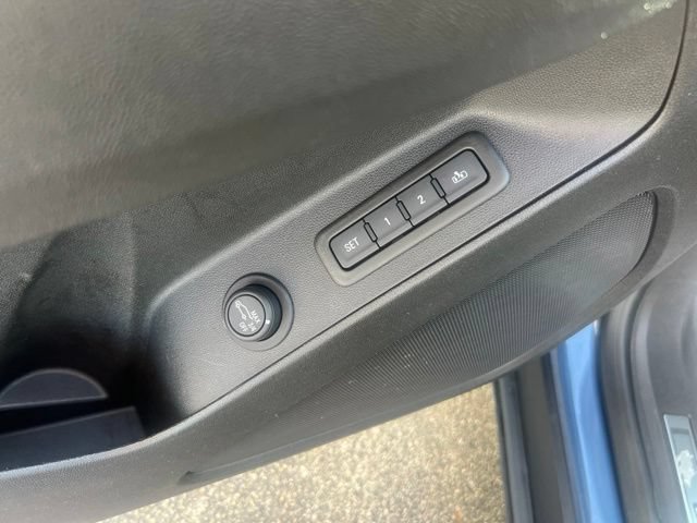 Used 2024 Chevrolet Equinox Premier AWD/4WD image 16