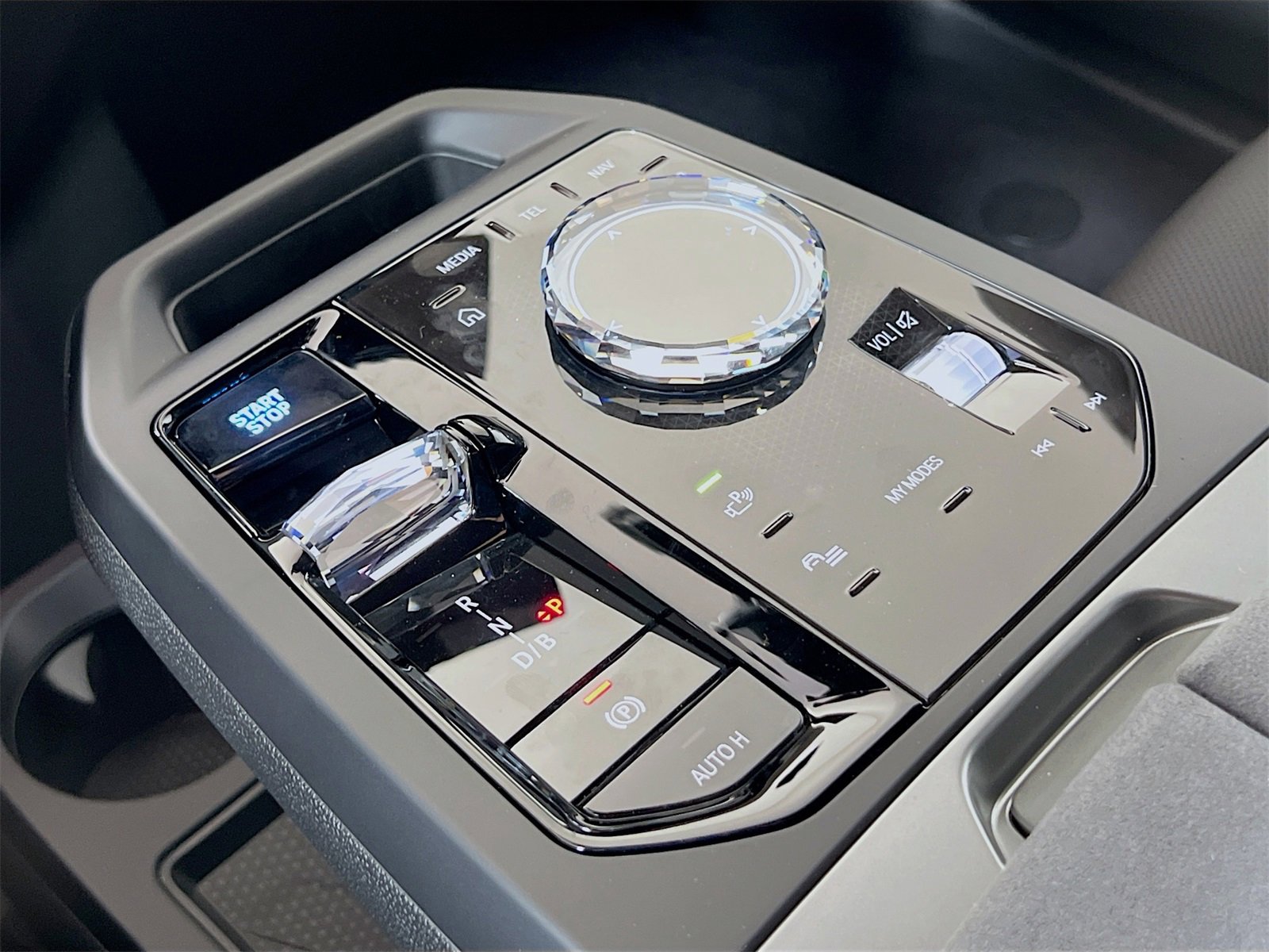 New 2026 BMW iX xDrive60 w/ M Sport Package image 20