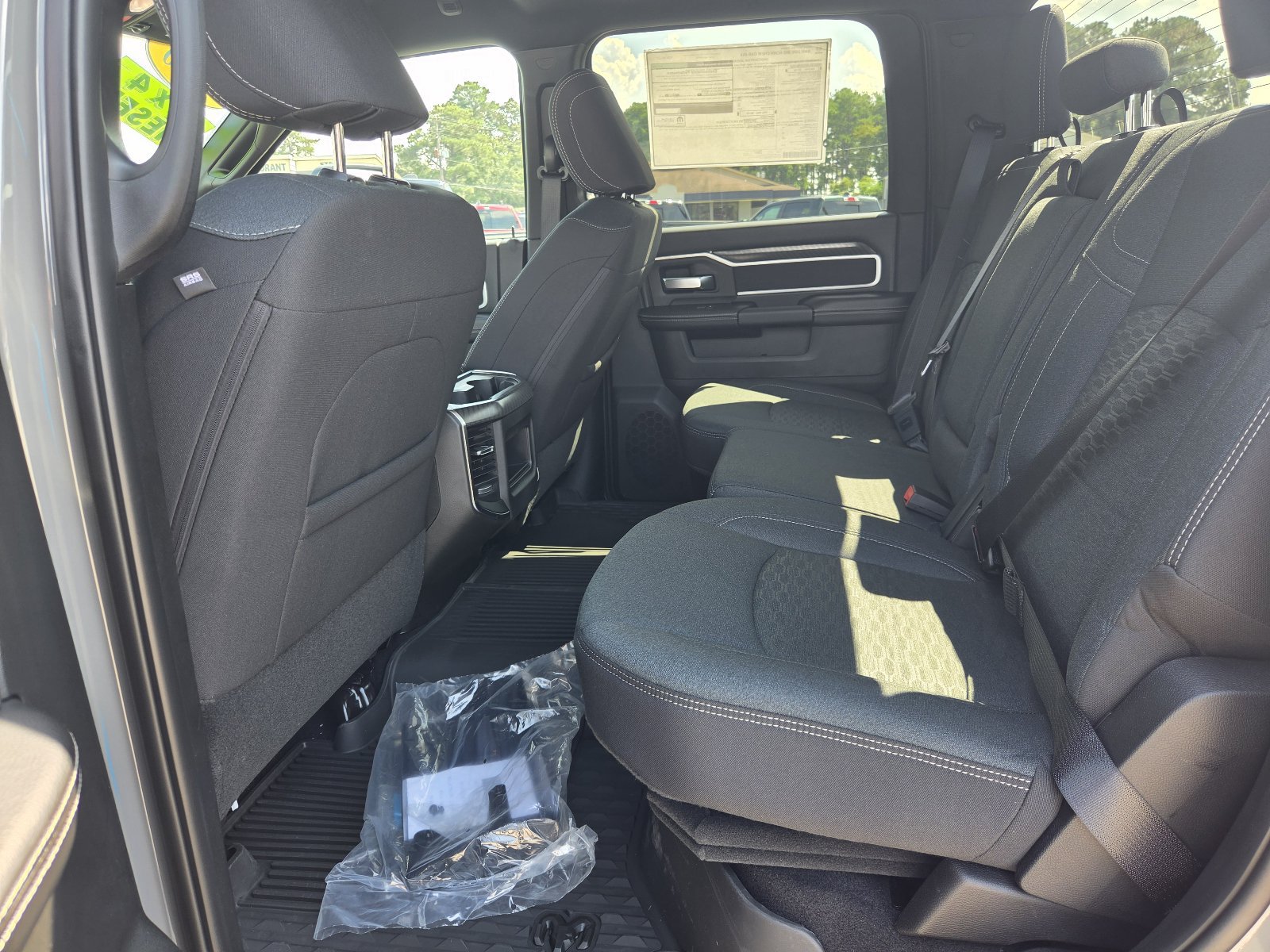 New 2026 RAM 2500 Big Horn AWD/4WD image 16