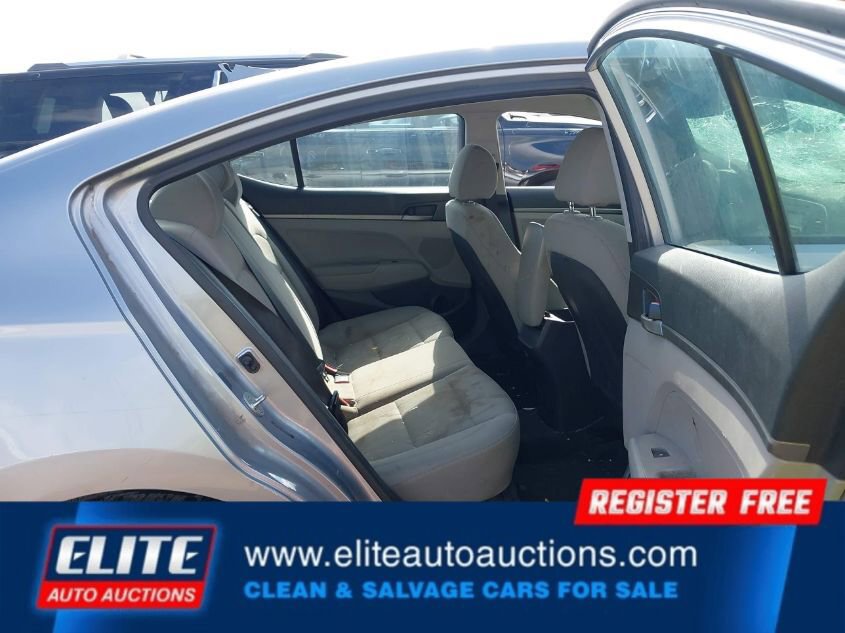 Used 2017 Hyundai Elantra SE image 15