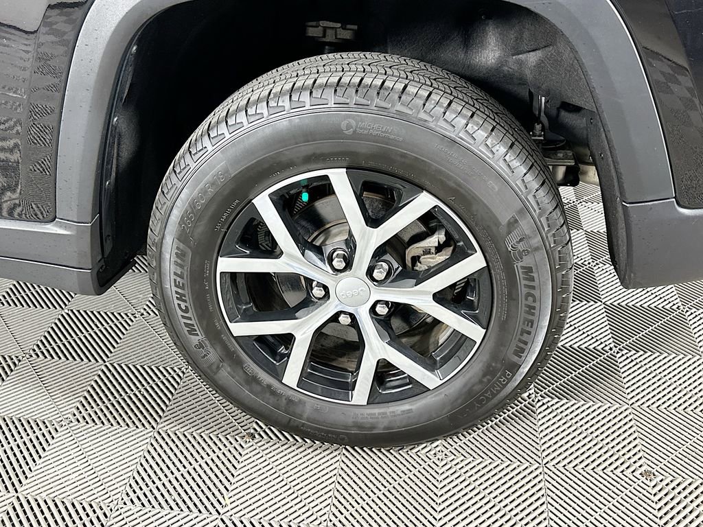 Certified 2025 Jeep Grand Cherokee Limited image 42