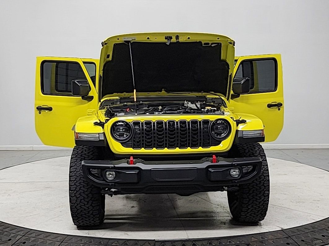 Used 2024 Jeep Wrangler Unlimited Rubicon image 10