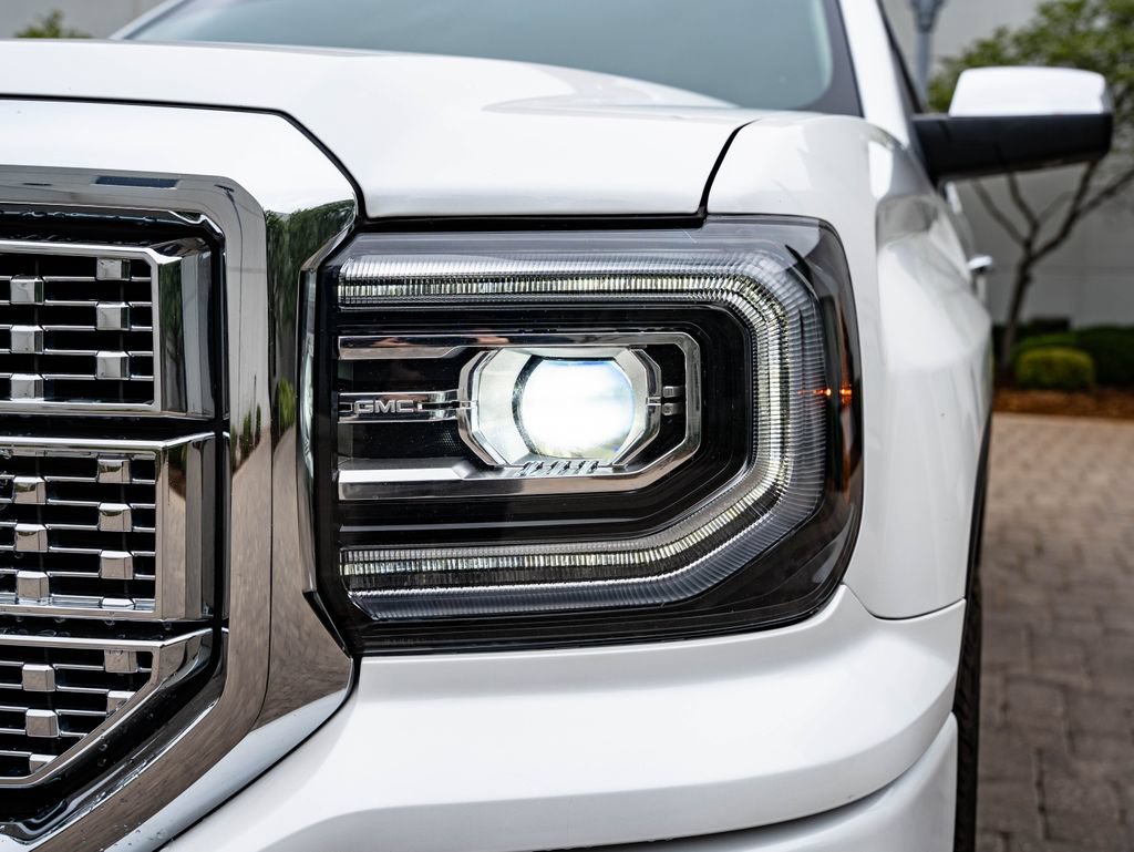 Used 2018 GMC Sierra 1500 Denali w/ Denali Ultimate Package AWD/4WD image 15