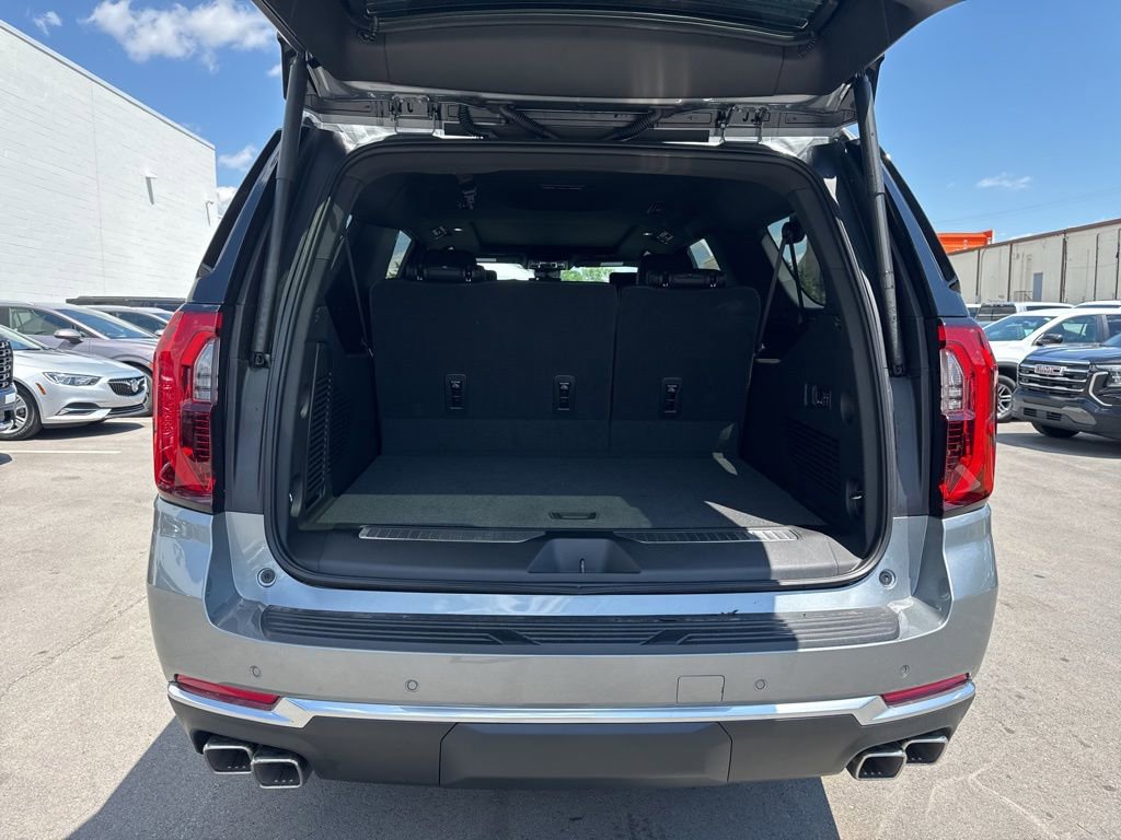 New 2026 GMC Yukon XL Denali w/ Denali Reserve Package AWD/4WD image 33