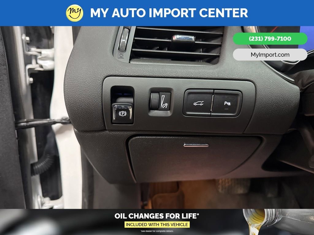 Used 2018 Chevrolet Impala LT w/ Sunroof and Spoiler Package image 14