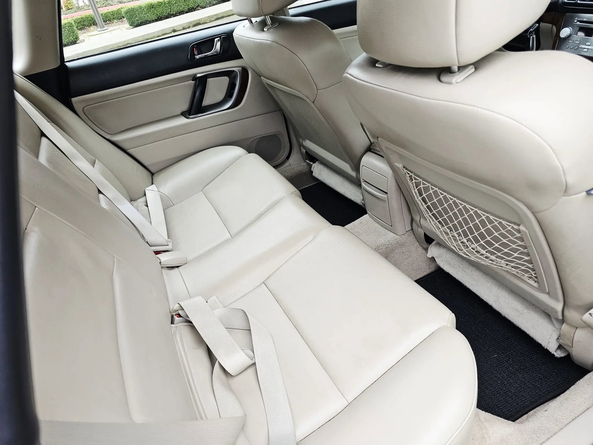 Used 2008 Subaru Outback 2.5i Limited L.L. Bean image 12