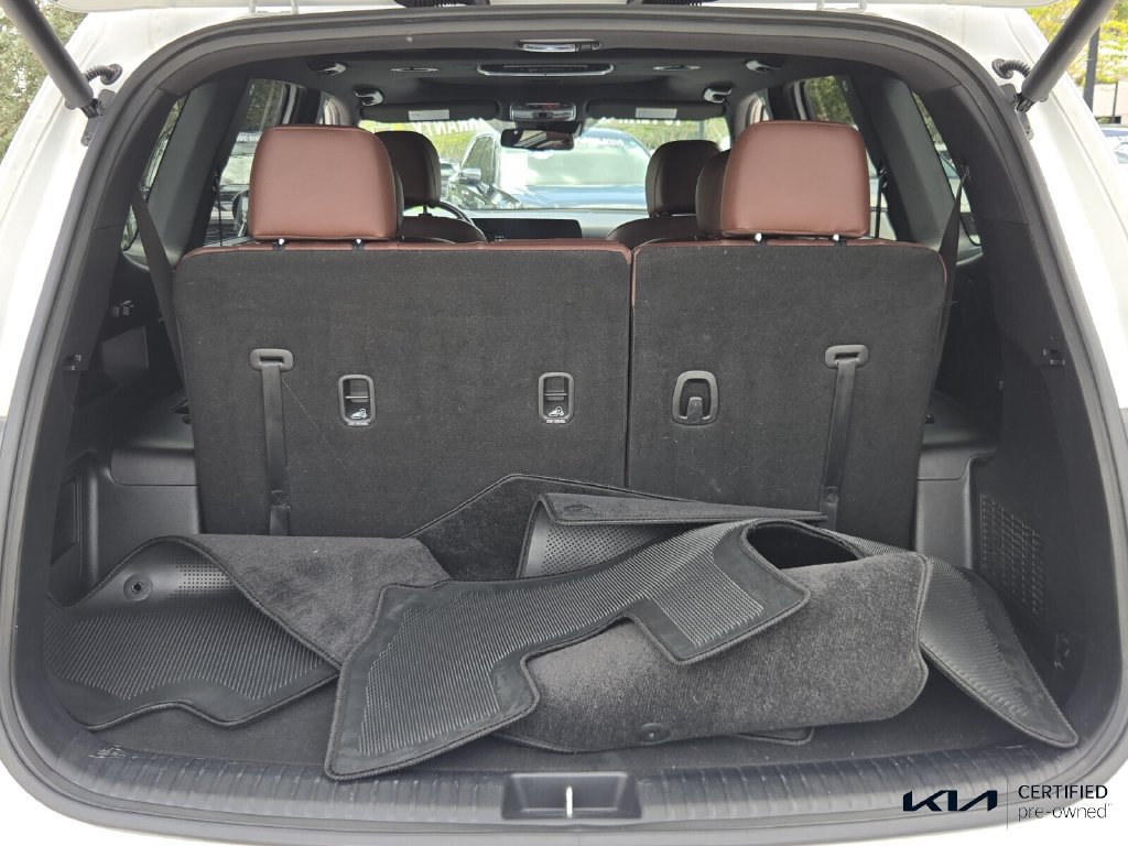 Certified 2024 Kia Telluride EX w/ EX Captain's Chair Package FWD image 15
