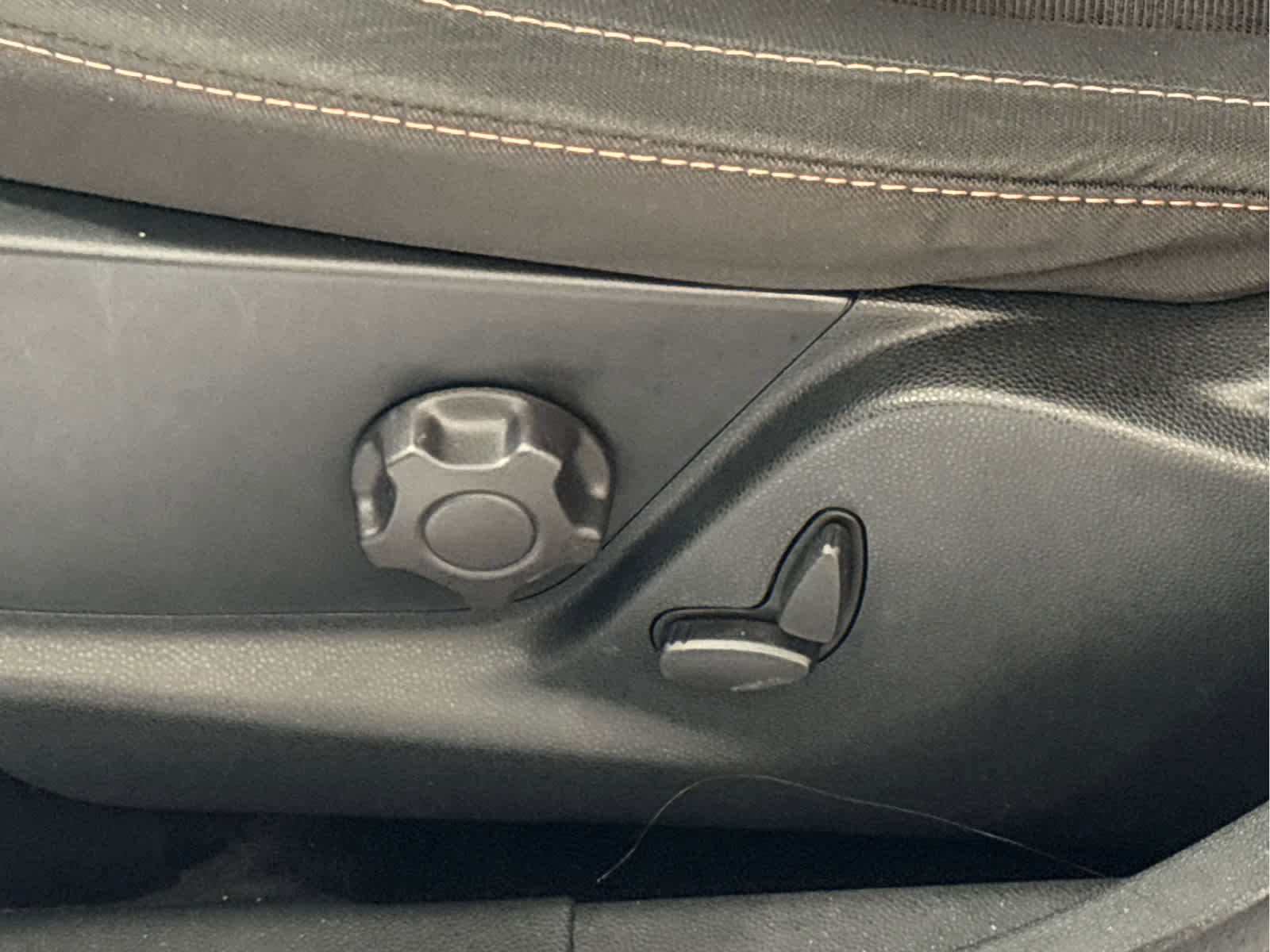 Used 2022 Ford EcoSport SE w/ SE Convenience Package AWD/4WD image 19