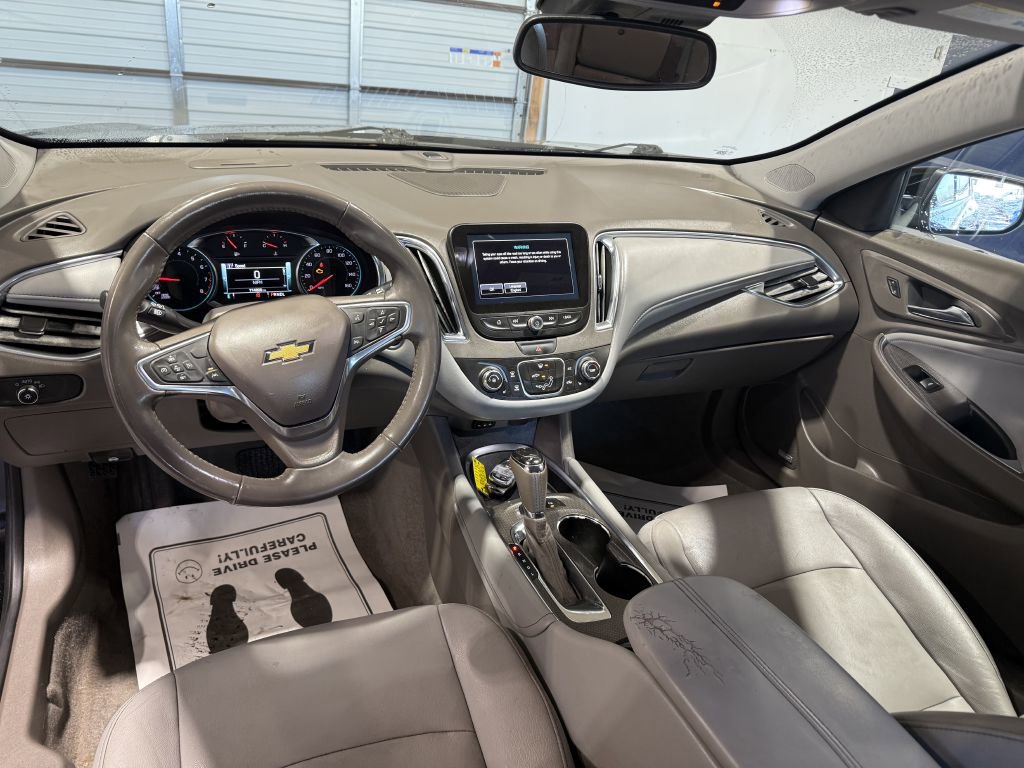 Used 2018 Chevrolet Malibu LT w/ Leather Package image 10