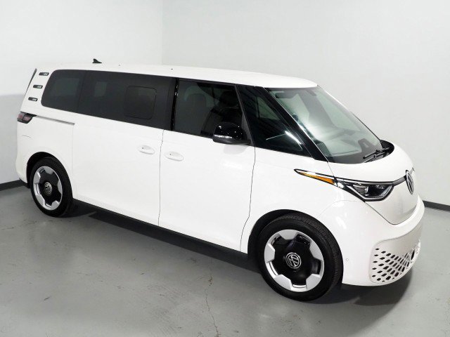 Used 2025 Volkswagen ID. Buzz Pro S image 11