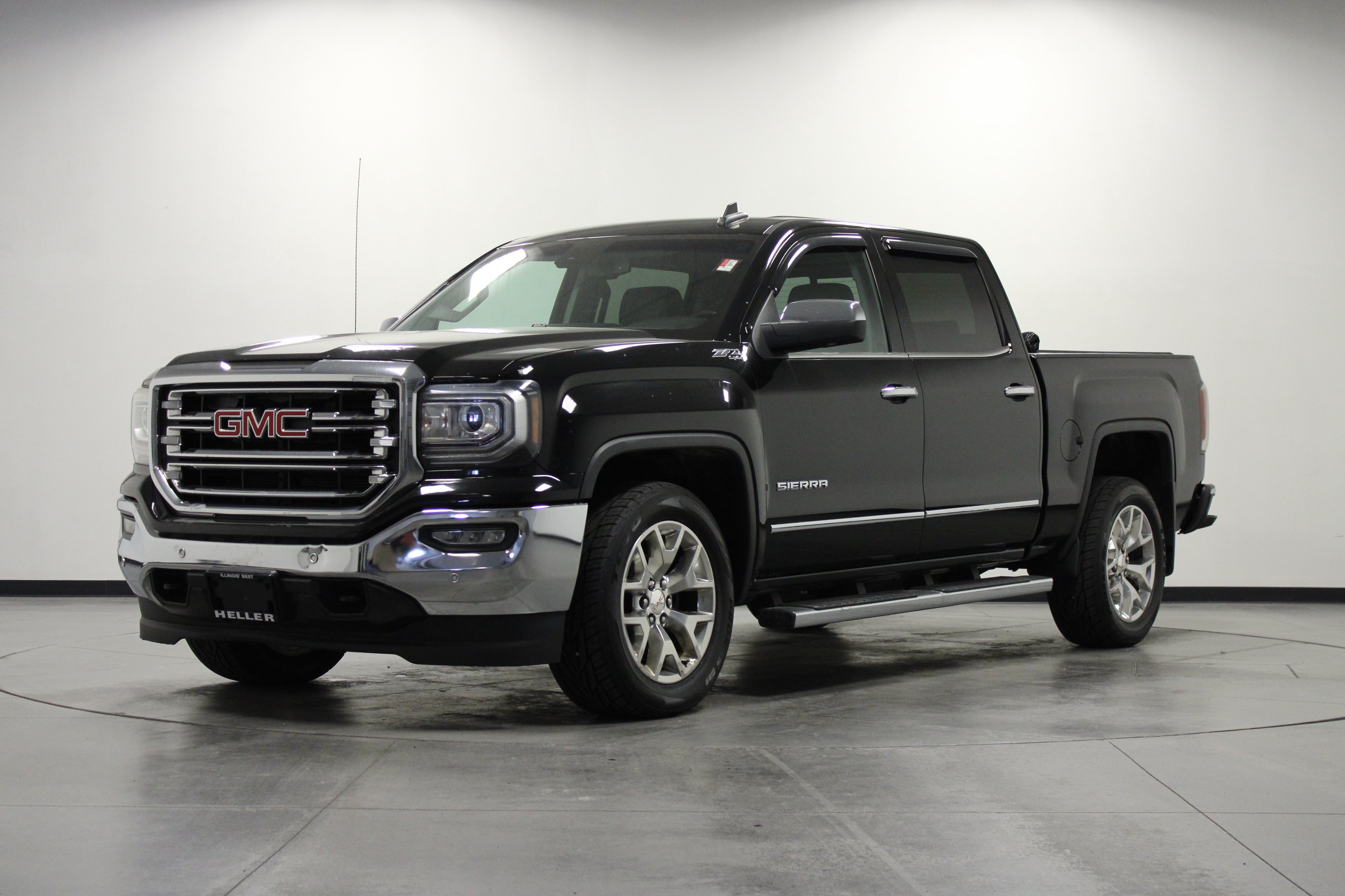 Used 2017 GMC Sierra 1500 SLT w/ SLT Premium Package AWD/4WD image 8