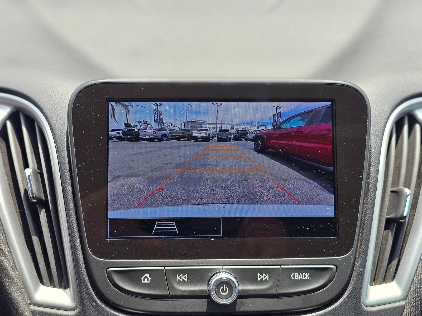 Used 2023 Chevrolet Malibu LT FWD image 14